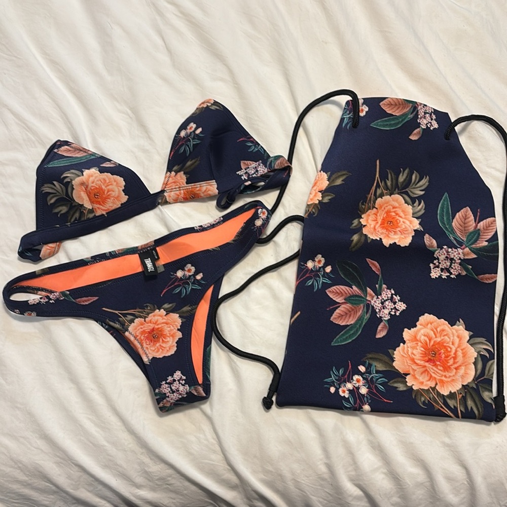 Triangl Bikini